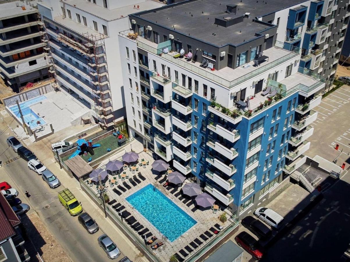 Dominic 2 Beds 1 Sofa Parking Pool Apartament By Alezzi Nord10 Appartement Năvodari Buitenkant foto